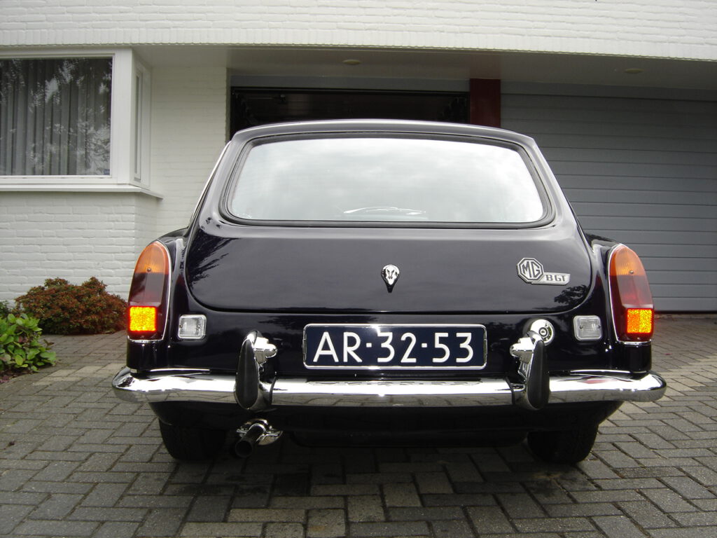 mgb gt blauw verhuur